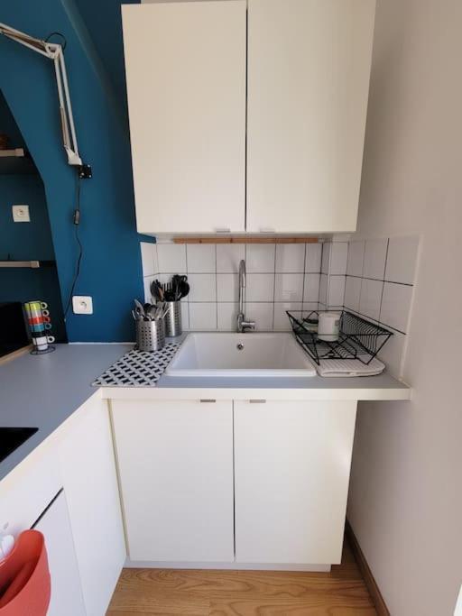 Air-conditioned With Bedroom And Balcony Apartment