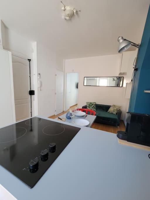 Apartment Air-conditioned With Bedroom And Balcony Marseilles